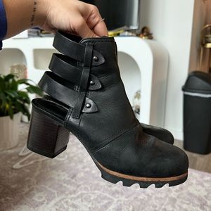 Sorel Addington Leather Strap Heeled Booties - Size 7
